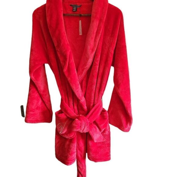 VICTORIA'S Secret Plush Fleece Embroidered Short Tie Robe Size Medium Large - Picture 1 of 5